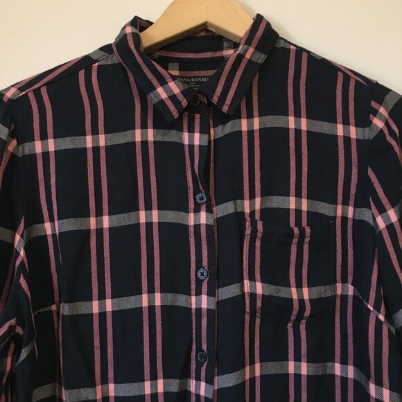 Banana Republic Blue Pink & White Plaid Button Down Shirt - Picture 3 of 15